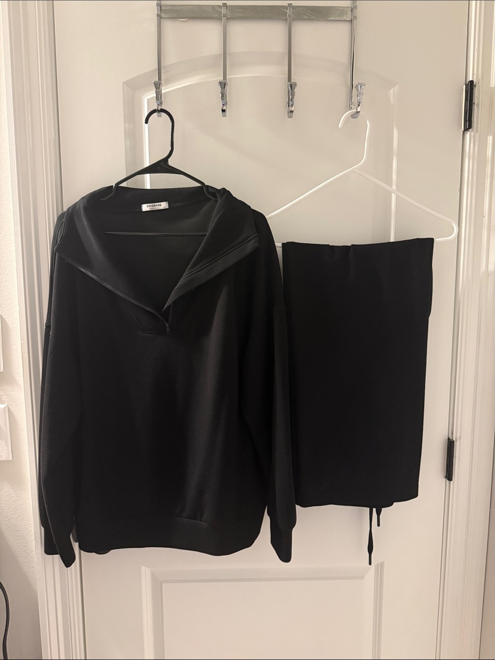 Black Women's Pullover Sweater with Hood and Pants Set